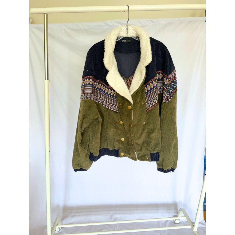 SHEIN Geo & Stripe Teddy Lined Corduroy Jacket